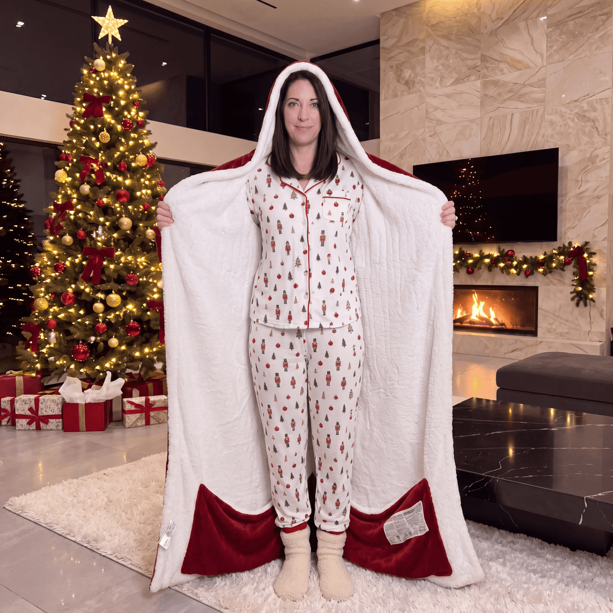 Cozy Comet™ Christmas Heated Blanket