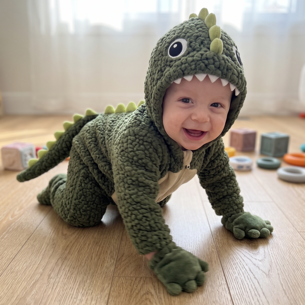 tiny dino review 06 crawling